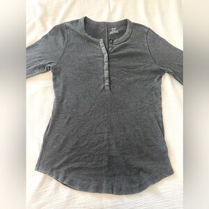Light weight grey long sleeve half button up